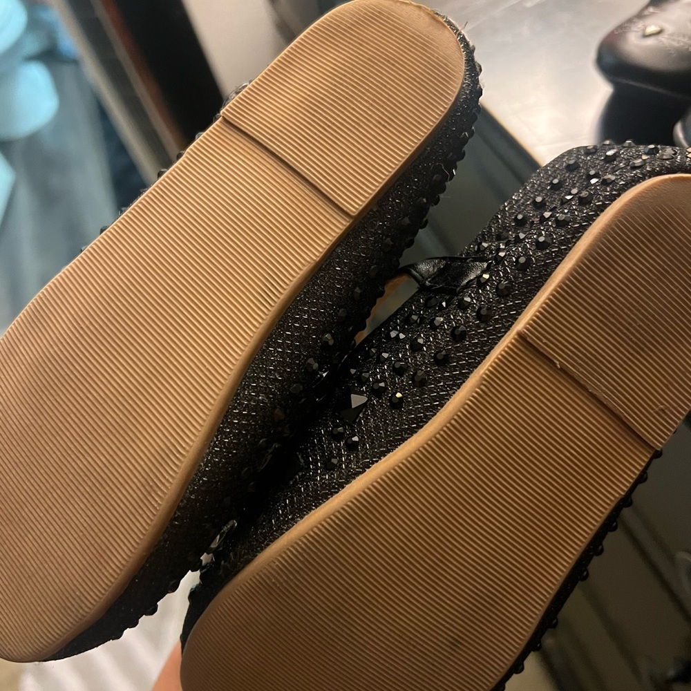 Lightly worn flats, sparkley, worn once.
